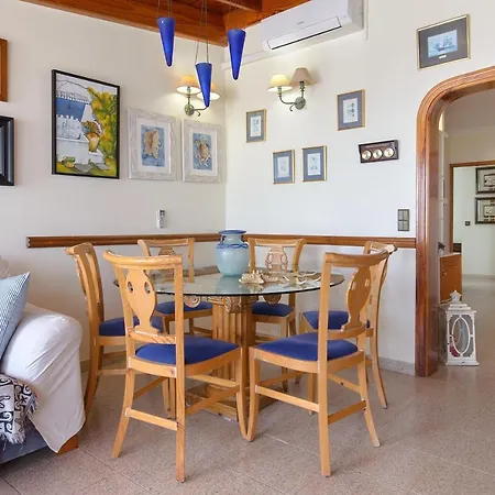 Balcon Al Mar Апартаменти